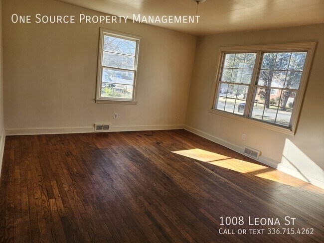 Building Photo - 1008 Leona St