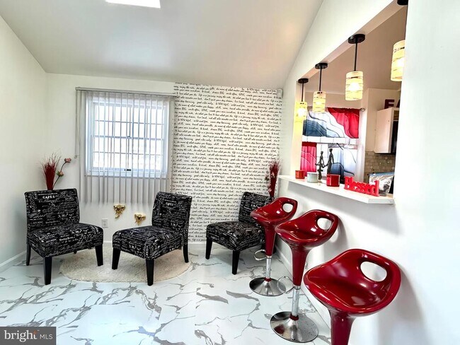 Building Photo - 610 Ogden Dr