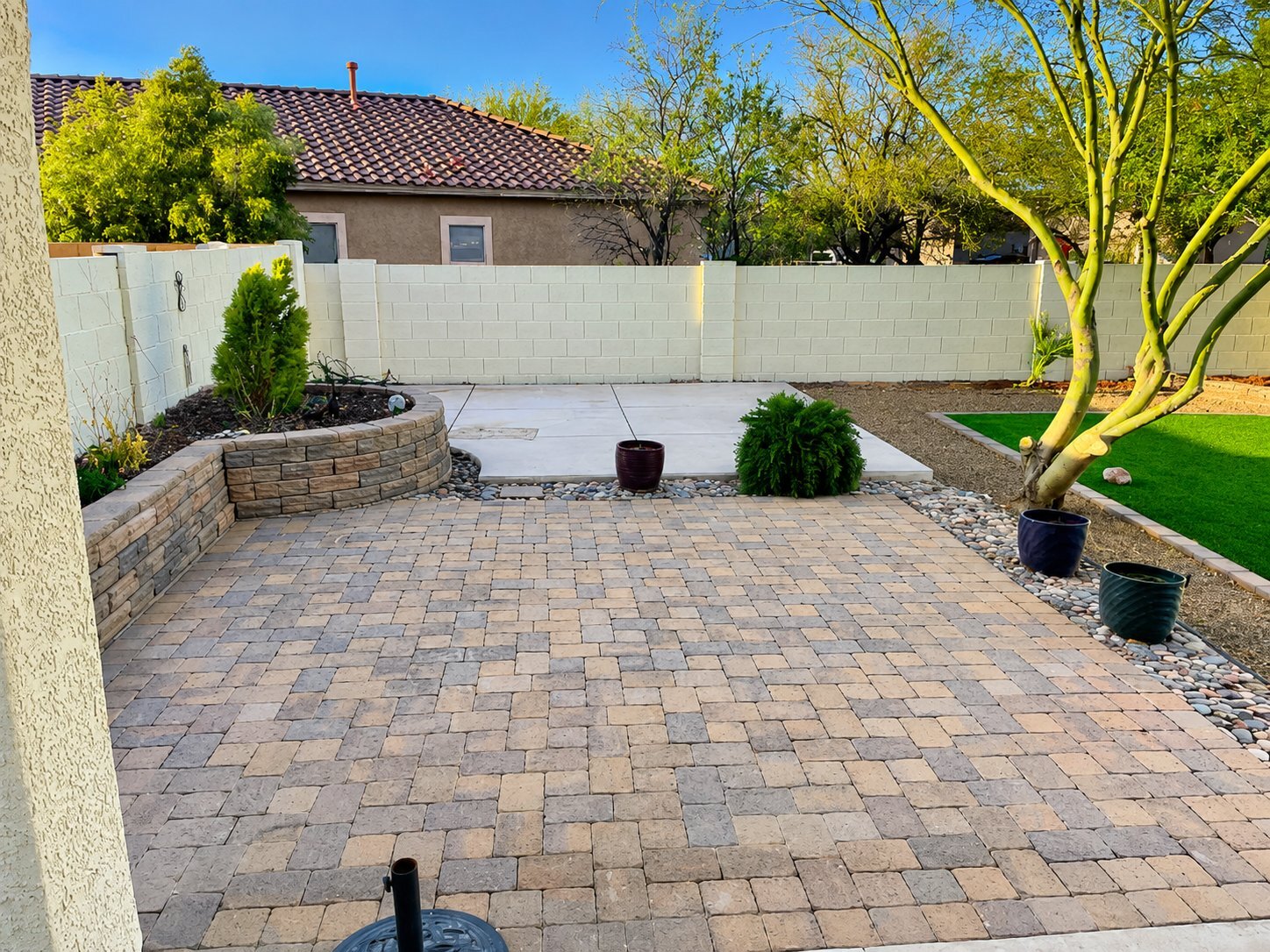 Building Photo - 361 E Camino Rancho Cielo