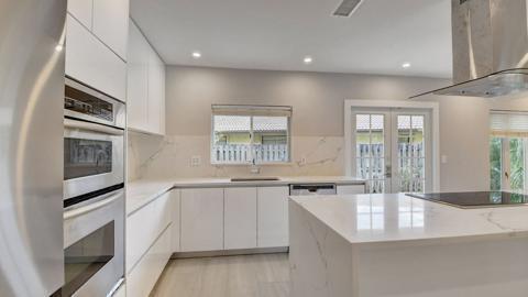 Building Photo - 6813 Viento Way
