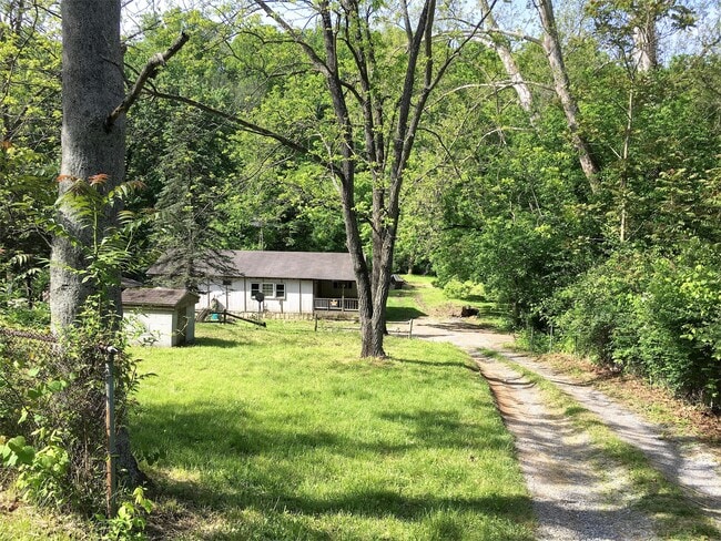 Building Photo - 32 Counterfeit Way