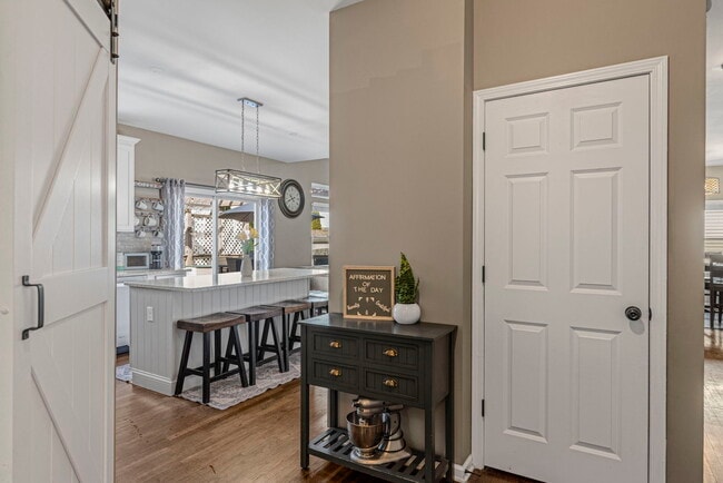 Building Photo - 31696 Borre Dr