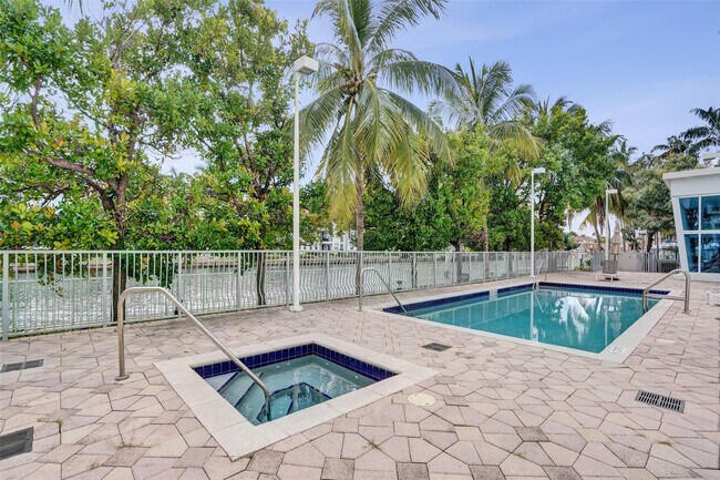 Building Photo - 3000 NE 188th St