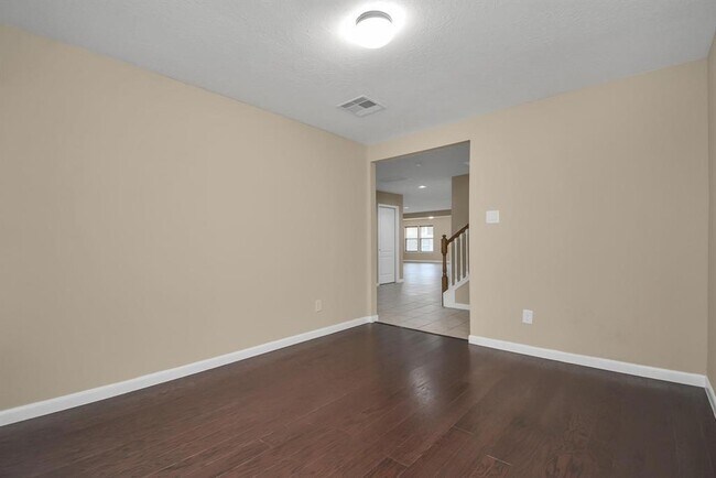 Building Photo - 16506 Lanesborough Dr