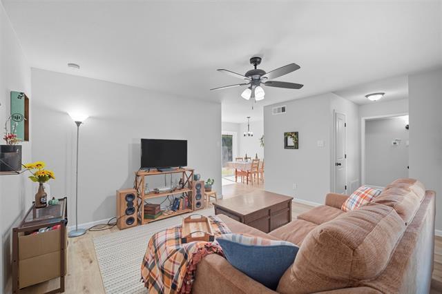 Building Photo - 3400 Sarra Ln