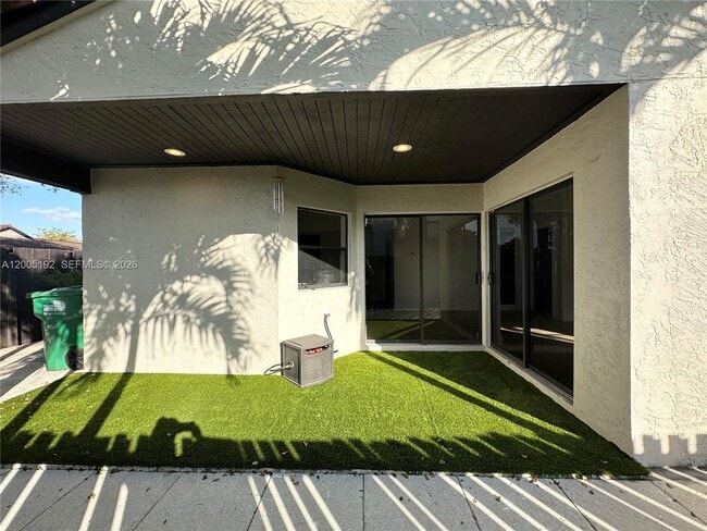 Building Photo - 4840 SW 149th Ct