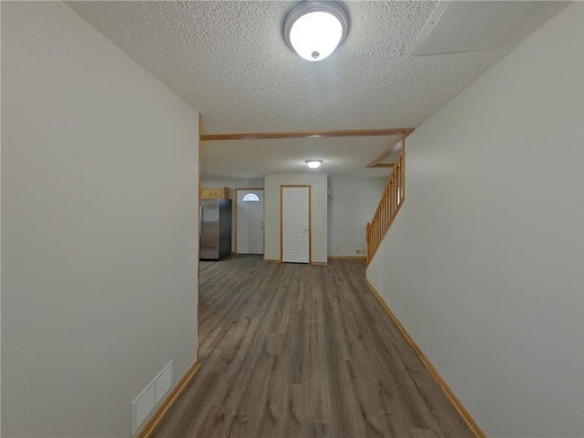 Building Photo - 2144 Sherwood Ave