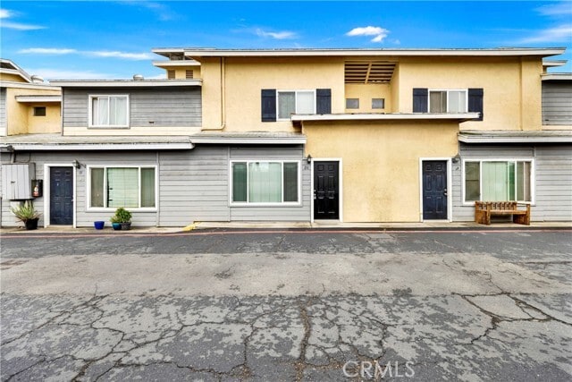 Primary Photo - 980 E Mission Ave