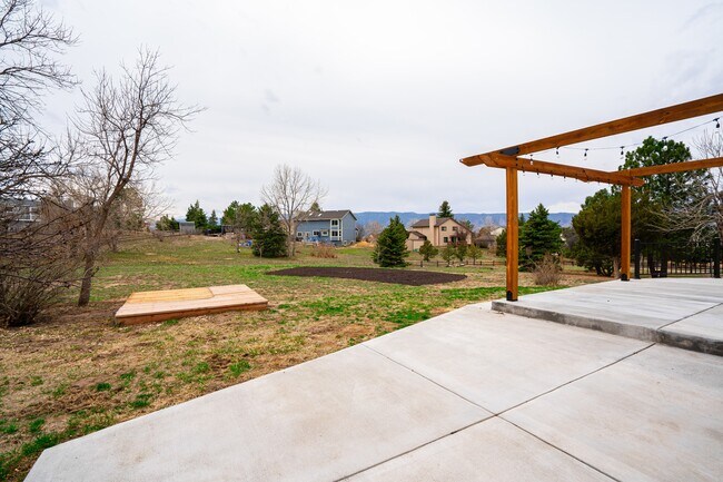 Building Photo - 850 Wuthering Heights Dr