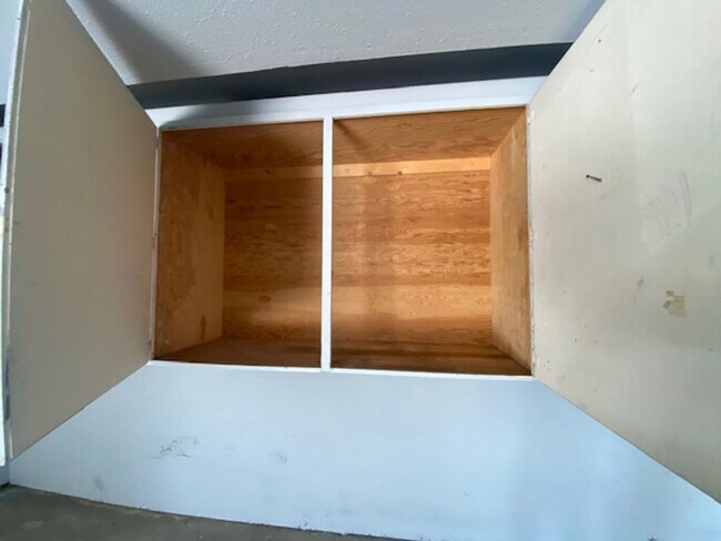 Building Photo - 1102 6th Street