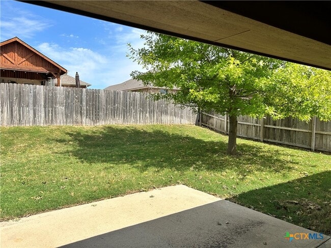 Building Photo - 1621 Rusty Spur Dr