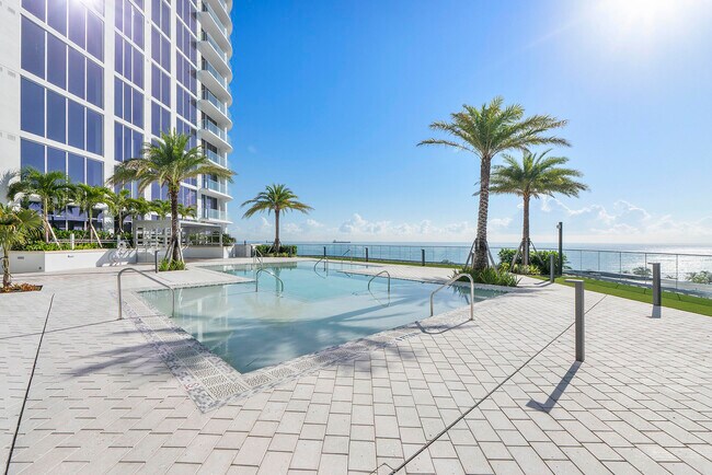 Building Photo - 151 N Seabreeze Blvd