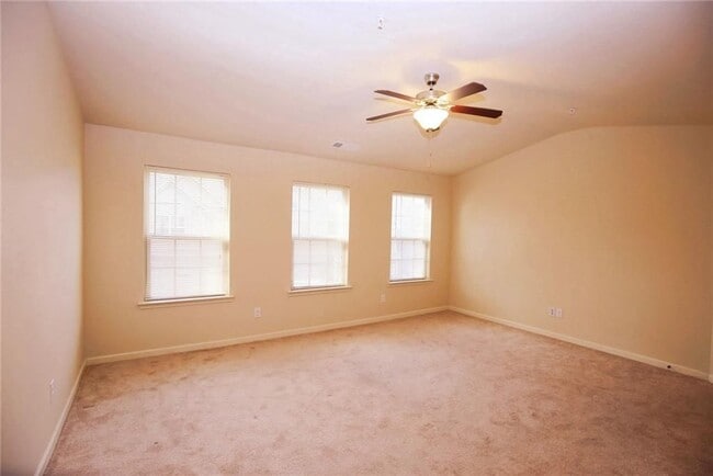 Building Photo - 2293 Spicy Pine Dr