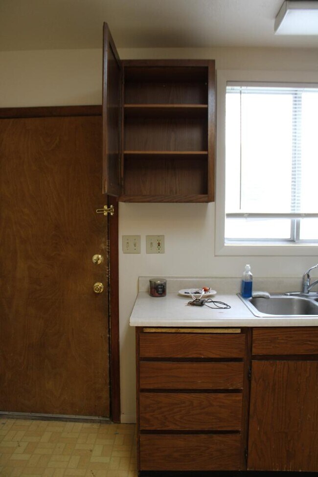Building Photo - 372 I St