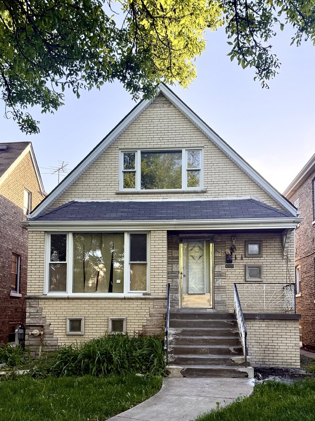 Building Photo - 4736 S Tripp Ave