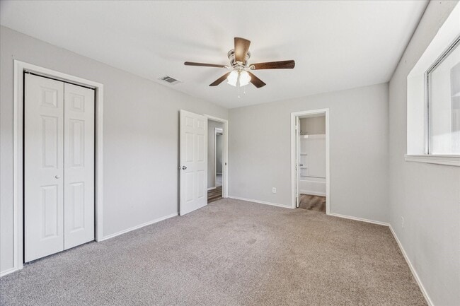 Building Photo - 6022 Meadowbrook