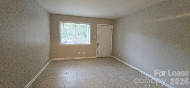 Building Photo - 1801 Darbrook Dr