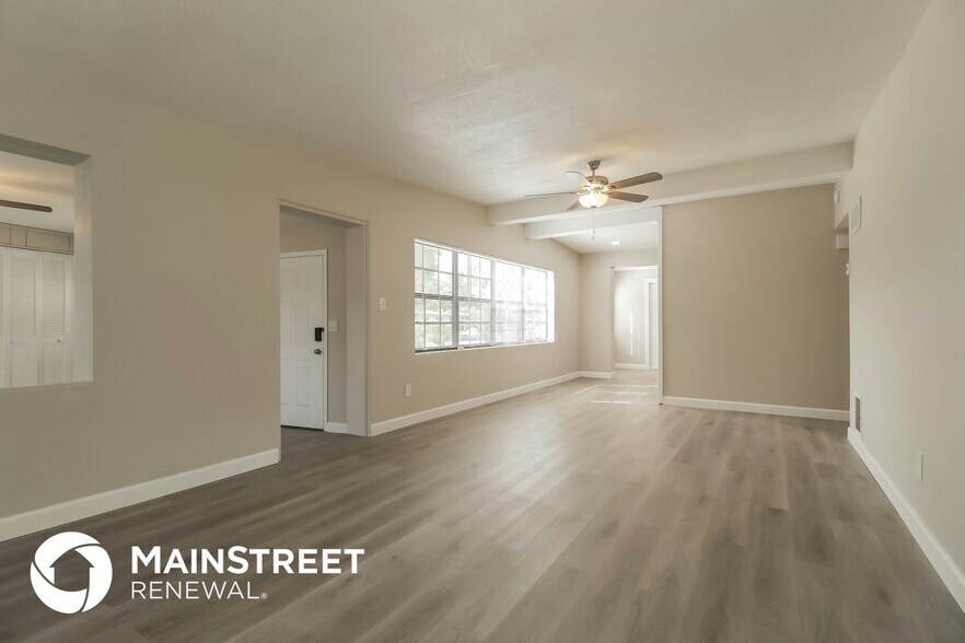 Building Photo - 3007 Tampico Dr