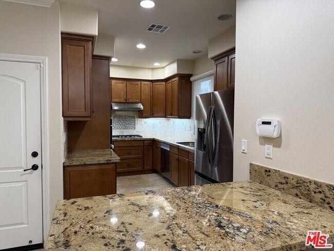 Building Photo - 1120 Columbia Trl