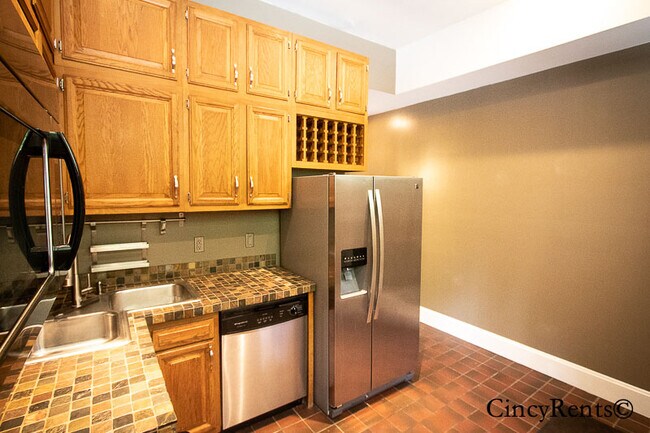 Building Photo - 61 Mulberry St