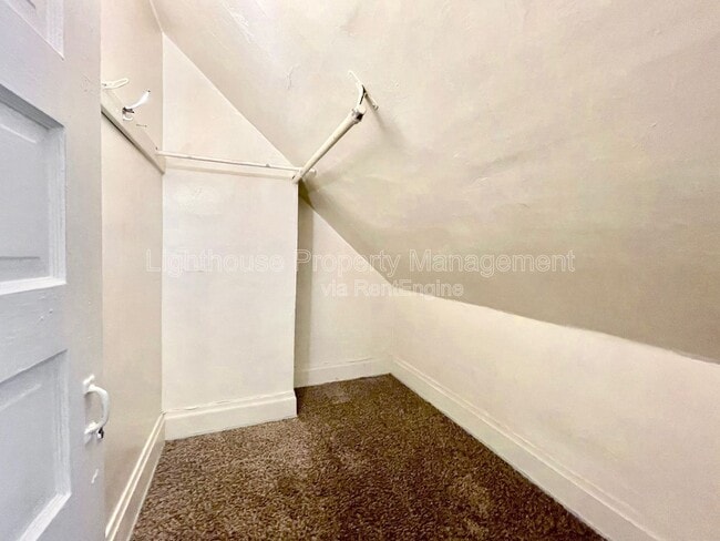 Building Photo - 1657 7th St