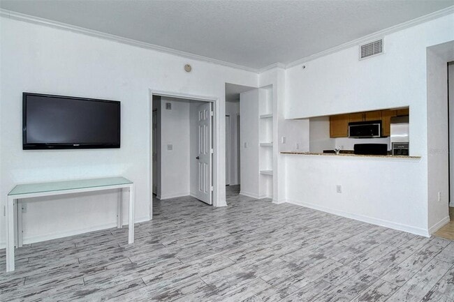 Building Photo - 1064 N Tamiami Trl
