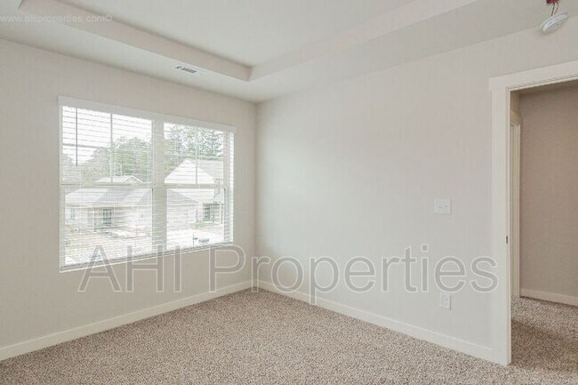 Building Photo - 3535 Misty Hollow Dr