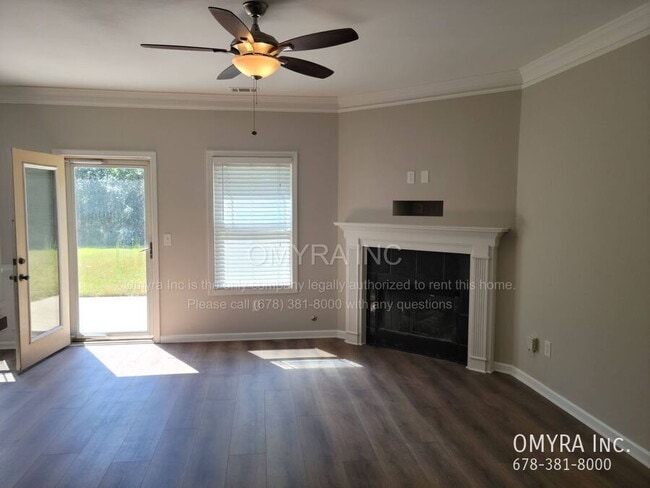 Building Photo - Gorgeous Home in Quiet Neighborhood with S...