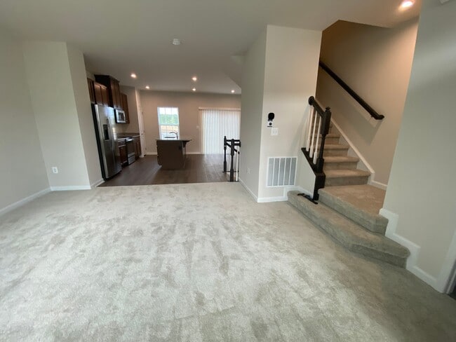 Building Photo - 2677 Bears Den Dr