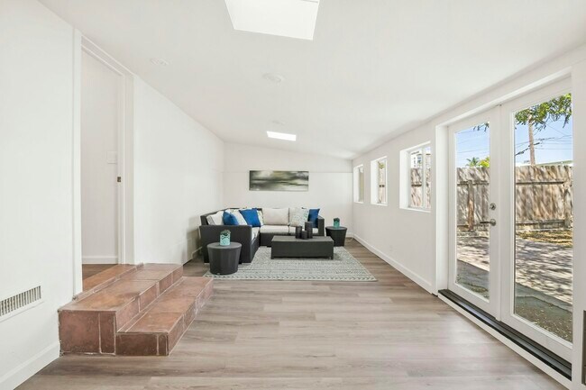 Building Photo - 4649 60th St