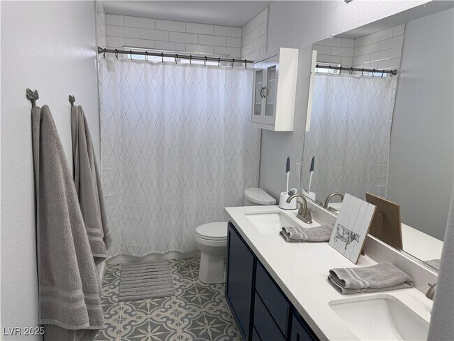 Building Photo - 2732 Port Lewis Ave