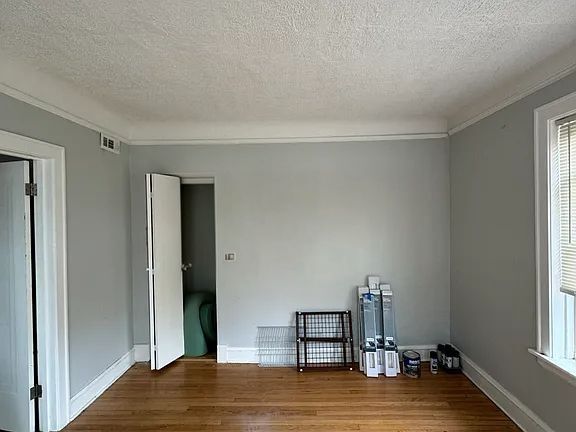 Building Photo - 4935 Hull St