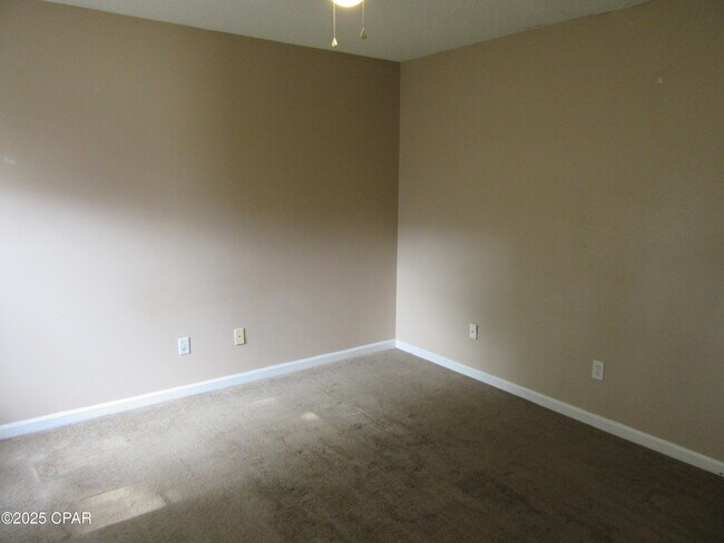 Building Photo - 1401 Gulf Ave