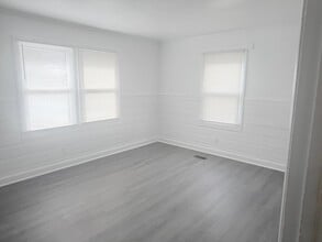 Building Photo - 1702 Gunter St