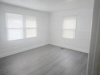 Building Photo - 1702 Gunter St