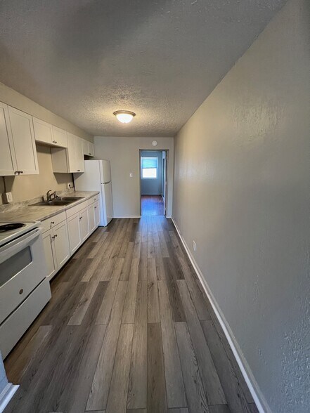 Building Photo - 65 E William St