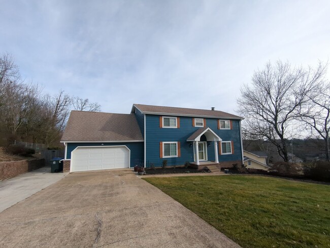 Primary Photo - Nice House in Hixson