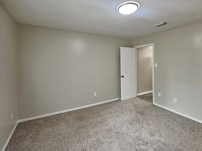 Building Photo - 3327 Sycamore Springs Dr