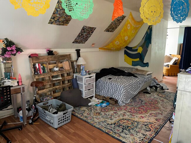 Loft area/Bedroom - 2488 N Bartlett Ave