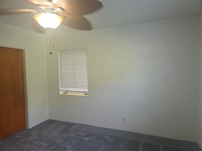 Building Photo - 1662 Houston Dr