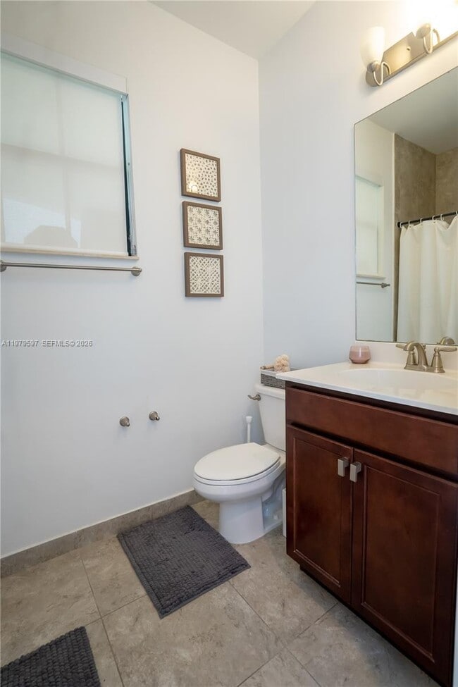 Building Photo - 11826 SW 13th Ct