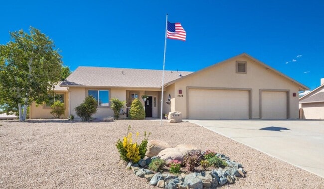 Primary Photo - 7378 E Mingus Trail
