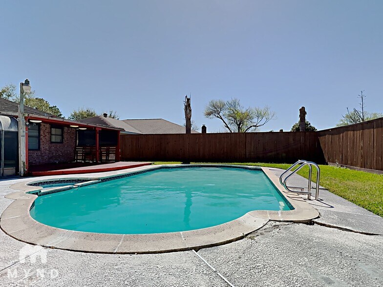 Building Photo - 10503 Kirkdale Dr
