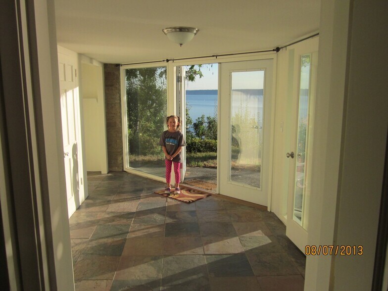 Building Photo - 12837 Shorecrest Dr SW