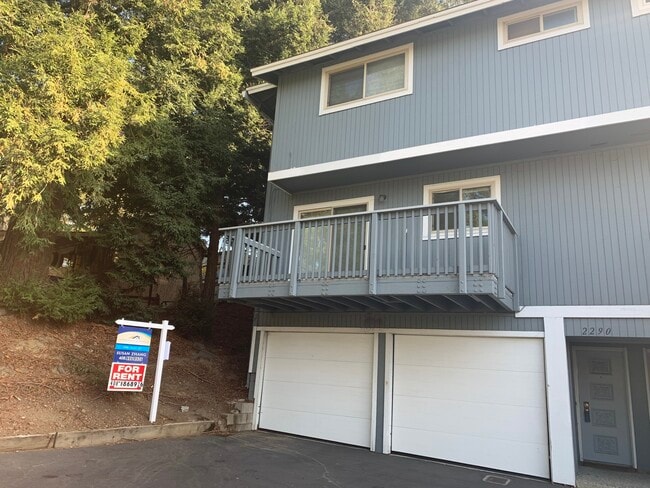 Primary Photo - 2290 D St