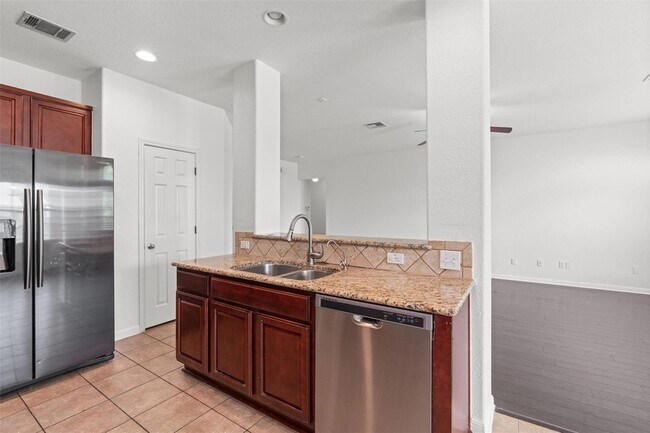 Building Photo - 1049 Regency Ln