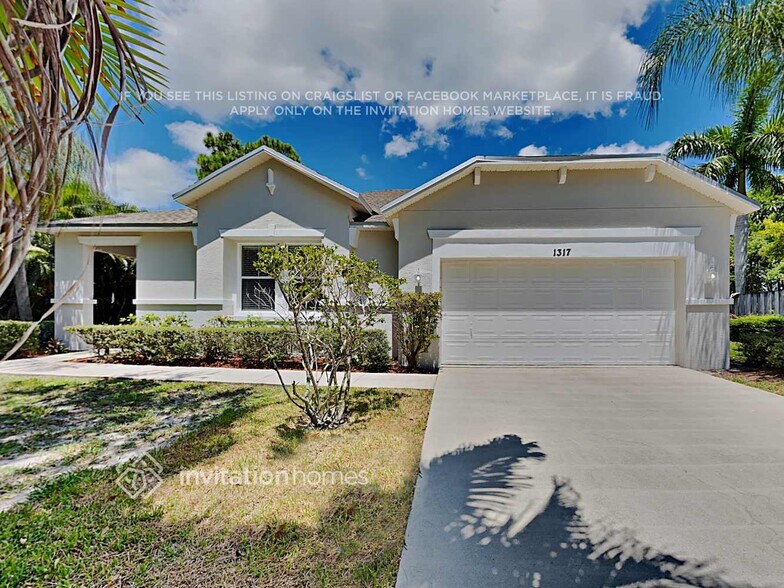 Primary Photo - 1317 SW California Blvd