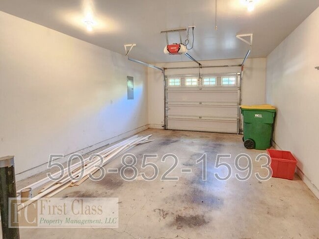 Building Photo - 13156 SW MENLOR Ln