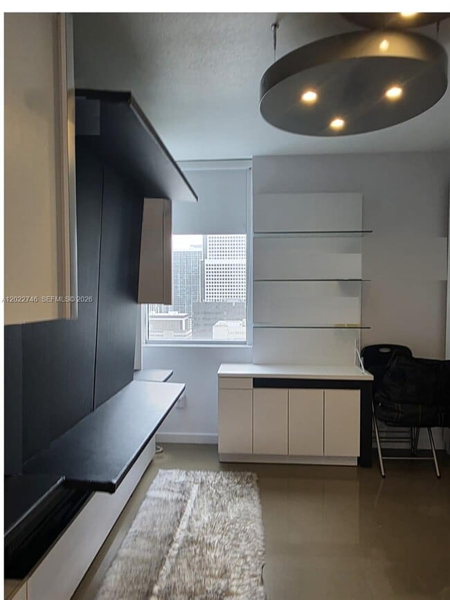 Building Photo - 1060 Brickell Ave