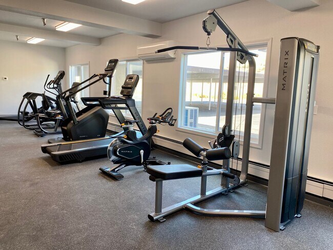 Building Photo - ALL UTILITIES INCLUDED in this 1 bed 1 bat...